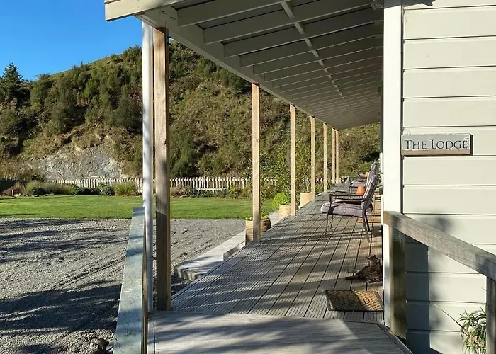 Whangamomona Hotel